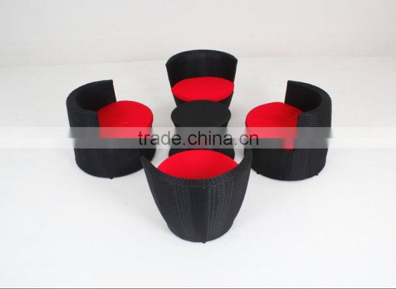 garden rattan table and chair