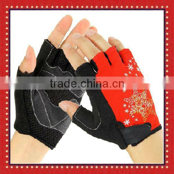 Half finger gym gloves