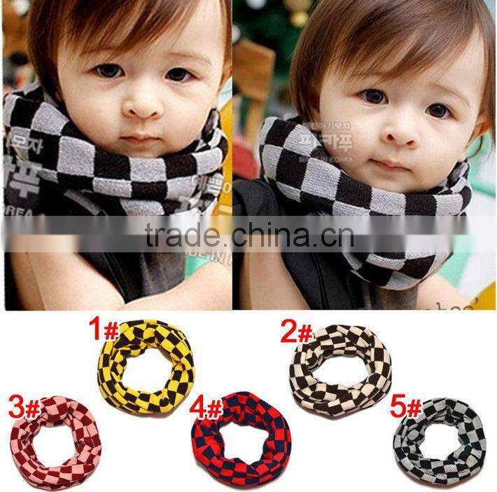 Checked Circle Wool Knitted Baby Scarf