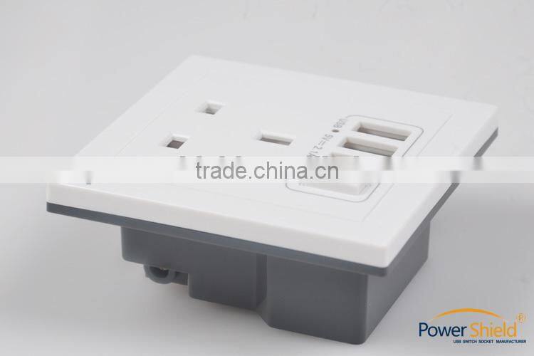 Type G Euro/UK Electrical Wall Mount Switch Socket with 3 USB outlet Ports 230V 13A BSi Standard