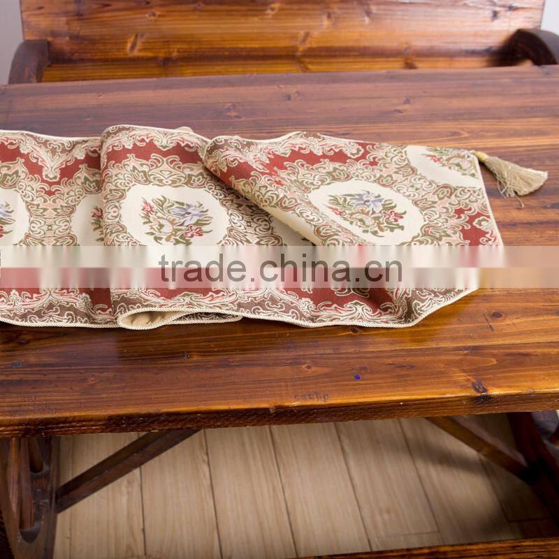 Plus 25 matching Coral Satin Organza table runners