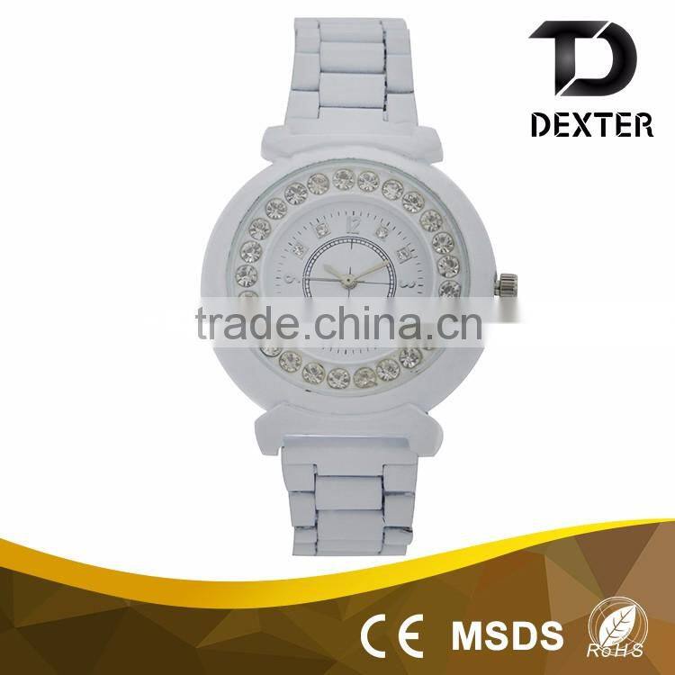 Many colour style fashion design ladies wrist watch