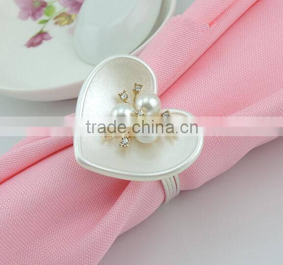 table decoration & accessories type heart shape plastic pearls metal alloy wedding napkin rings