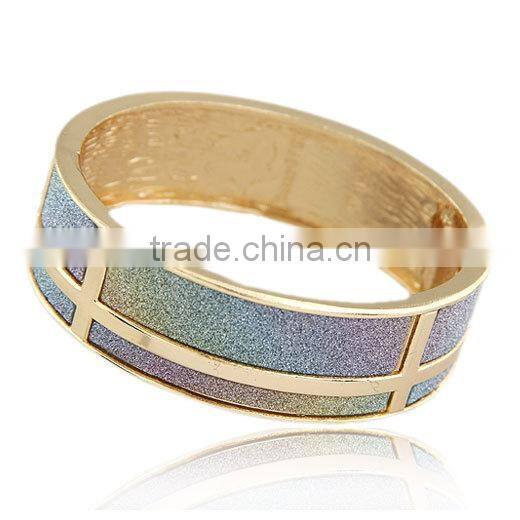 In stock marvelous gorgeous delicate round shaped bangle, heavy kundan jewelry set, alloy bangle