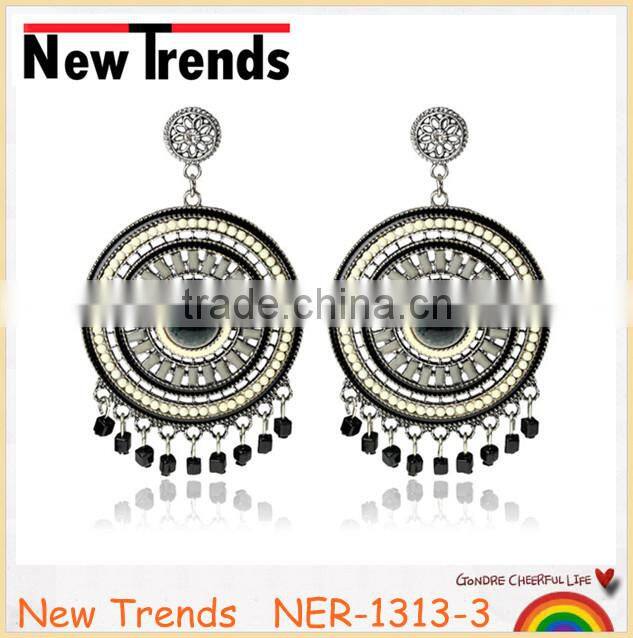 Fashionable handmade plastic beaded fringe stud earrings jewelry