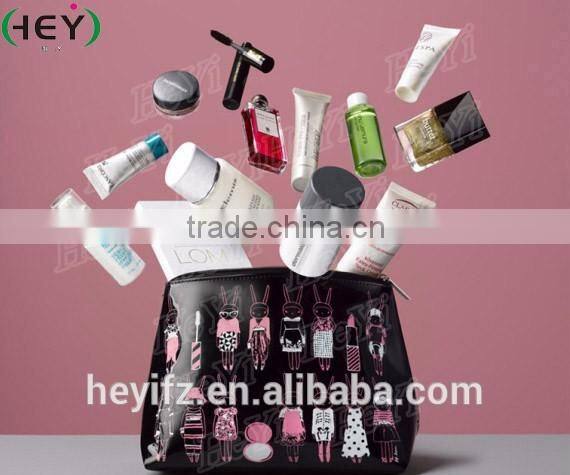 2016 New Arrival Semicircle Rose Red Glossy PVC Travelling Makeup Case With Handle