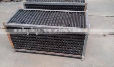 Alloy steel for shredder jaws