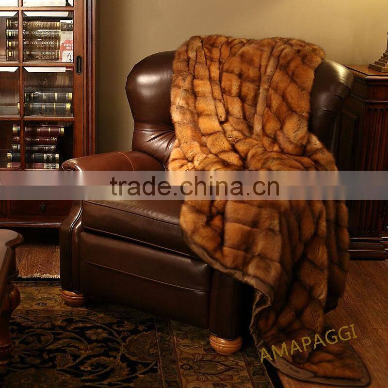 220cm*185cm Long Brwon Natural Mink Fur For Winter