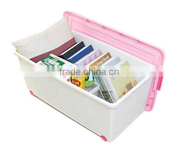 Plastic clothes storage box with wheels