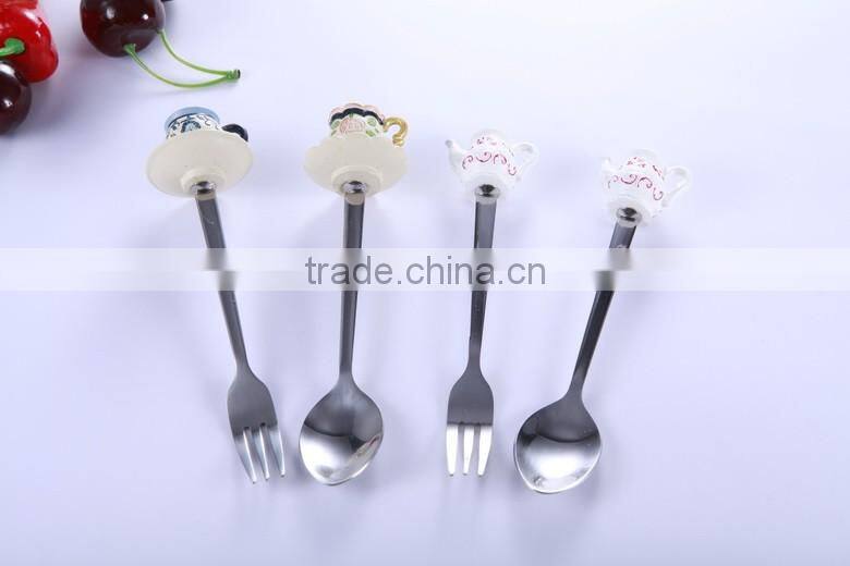 Cute and elegant design dessert spoon & fork set with gift box packing