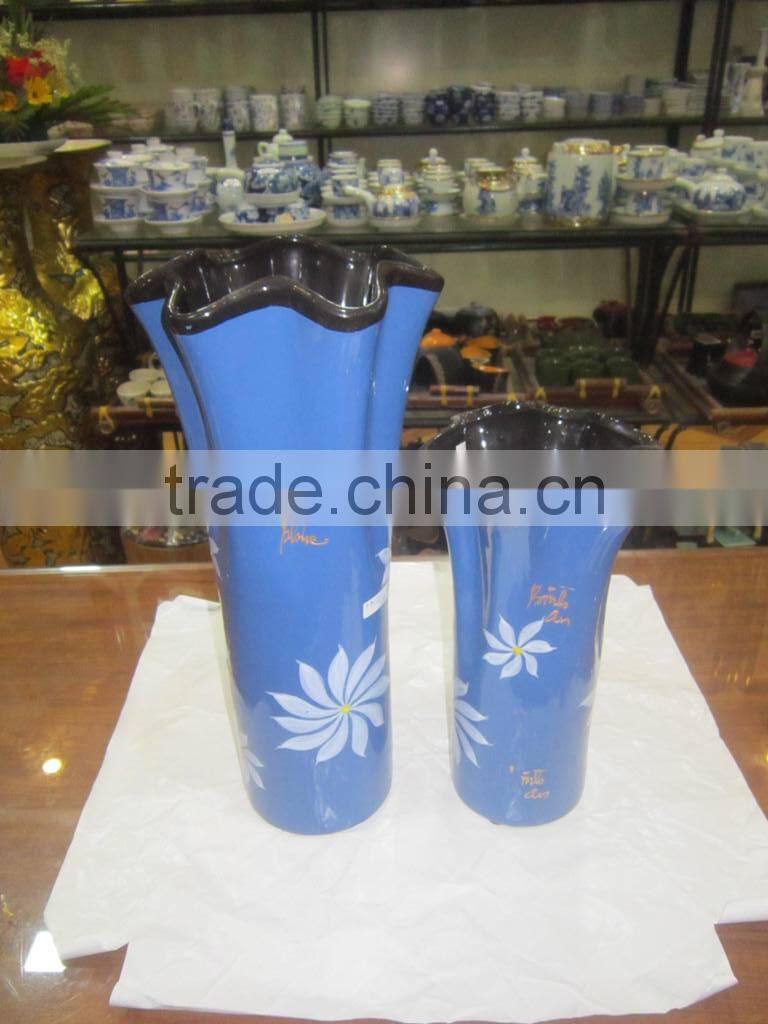 Beautiful blue color ceramic/porcelain vase for home decoation