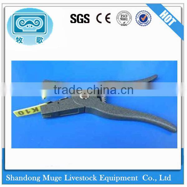 Farm Equipment Ear Tag for Goat