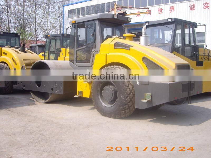 20 ton single drum dual-amplitude vibratory road roller in hot sale