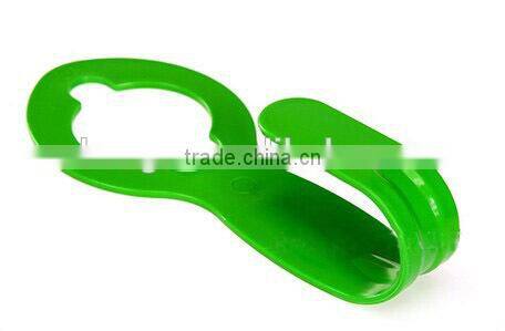 Magic hose expandable hose hanger