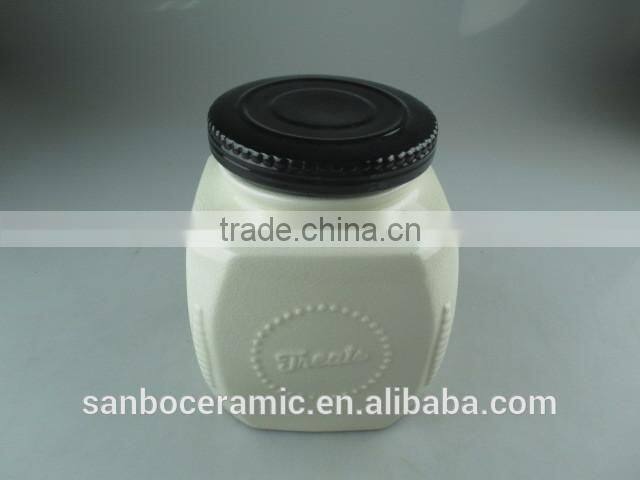 Stock High Quality Candy Color porcelain sugar pot with lid