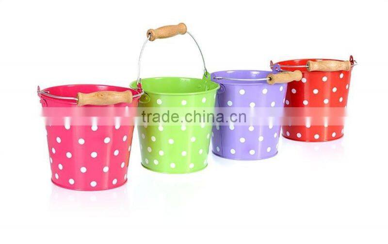 Metal Garden Water Bucket