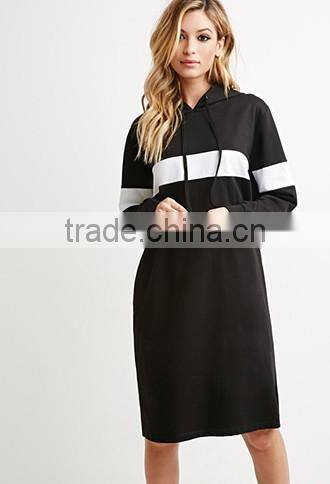 Contrast color stripe hooded long-sleeved dress