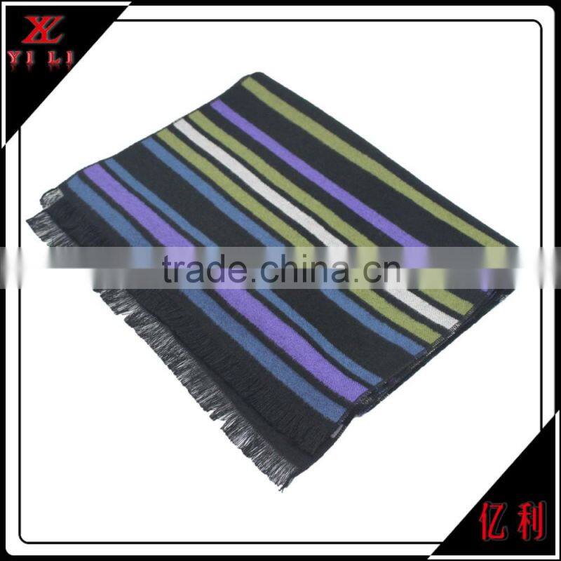 100% Viscose Scarf With Geometric Pattern