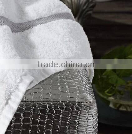 Unique luxury customized hotel bath towels manufacturer wholesaler