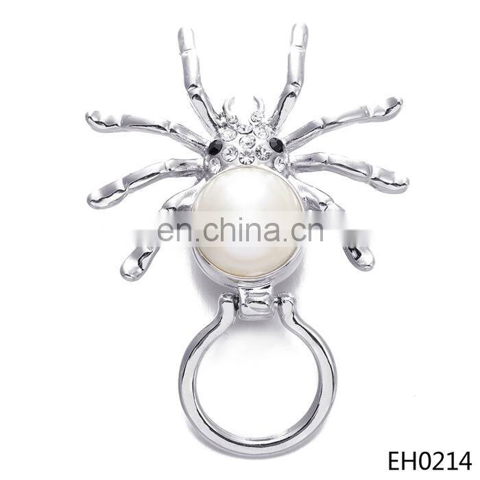 Alibaba Wholesale Halloween Gift Halloween Ghost Eyeglass Holder Pins