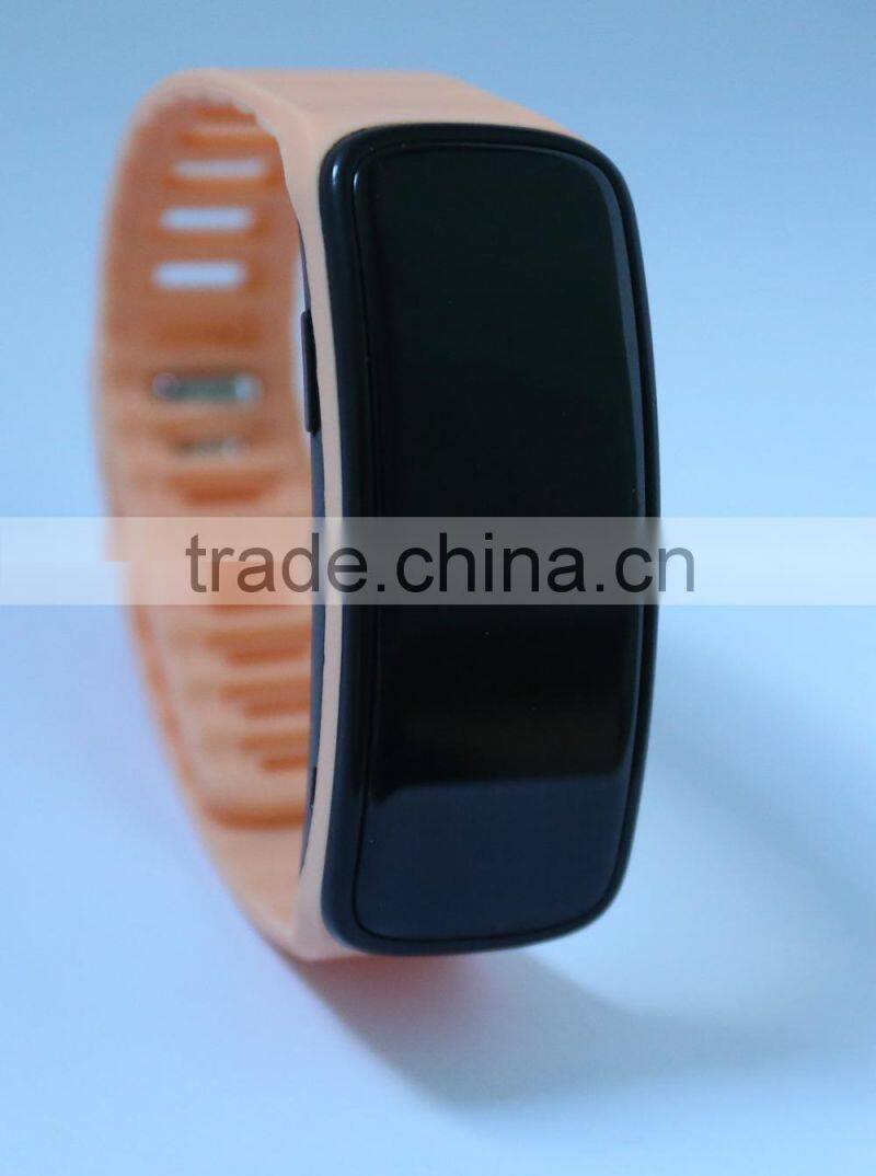 New Arrival sport manFashion Smart Watch With Heart Rate Monitor Bracelet