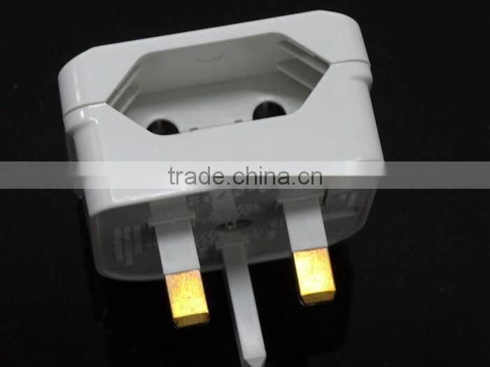 CE ROHS BSI Approved Fire retardant PC UK HK Ireland Kuwait Singapore Type G to EU Korea Type C plug travel adapter converter
