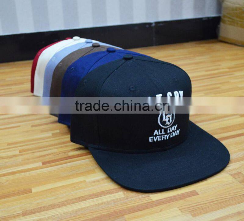 Customize high quality 6 panels 3D embroidery snapback hats and accept small MOQ