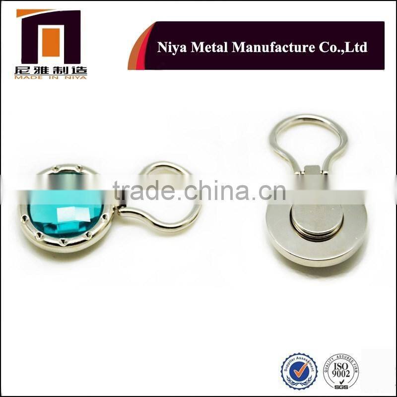 high quality magnetic eyeglass holder designer brooches and pins