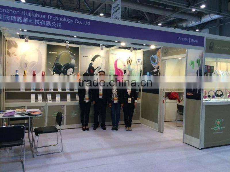 2015 Cheap Colorful MP3 Promotional Earphone