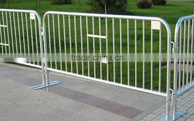 Hot-dipped Galvanized Crowed Control Barrier