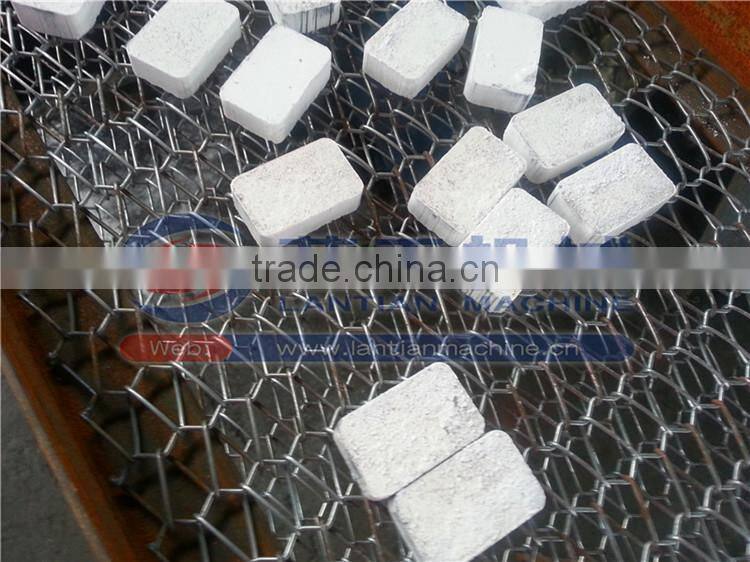 Professional hydraulic urea potassium chloride briquette machine