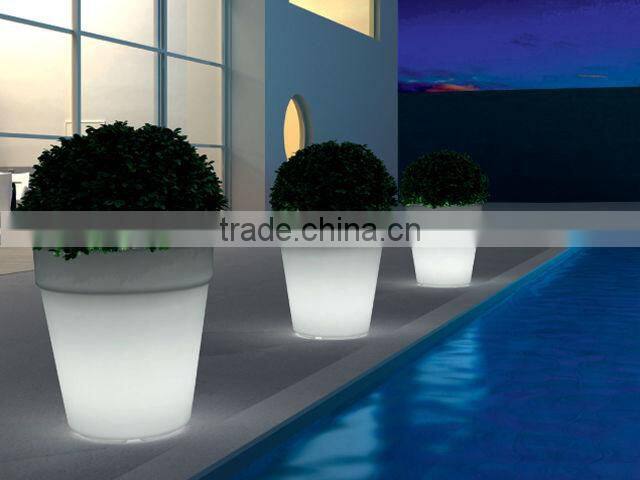 Newly Roto Molding LED Pot LG-4680