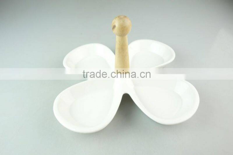 Snack white ceramic plate dinnerware plates flower shaped with wooden handle