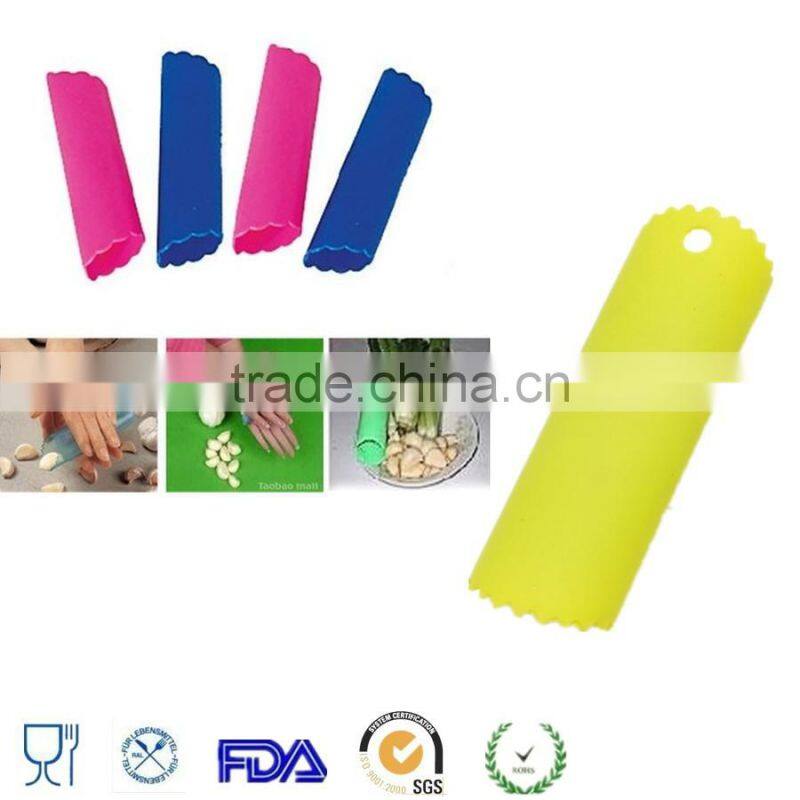 Various Color Easy Kitchen Tool Magic Silicone Garlic Peeler