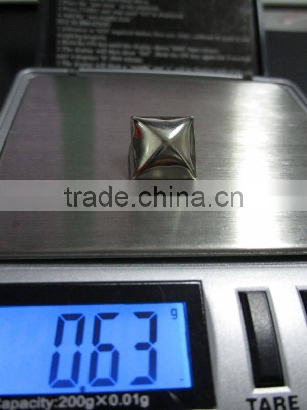 Aluminum silk/pink print climbing button carabiner stocklot