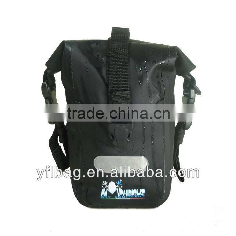 waterproof waistpack for outdoor sports