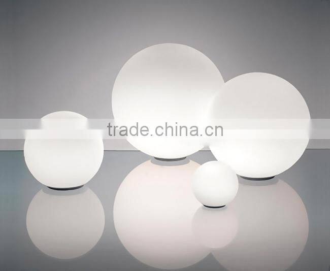 Decorative Hand Knitting Cover Glass Bedside Table Lamp with White Glass lamp Shade