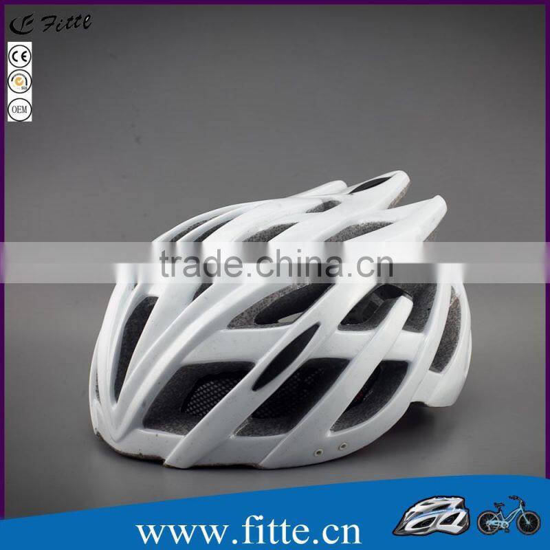 High-tec eps foam integrally molded bike helmet with light