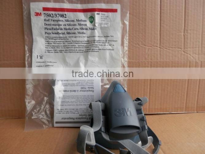 3M 7502 adult used medium silicone half face mask
