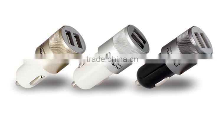 Wholesale - New golden luxury Car Charger for phone Universal GPS mp3 for iphone5 HTC Samsung