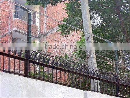 Safety Barbed Fence (from factory) Barbed Wire Fence