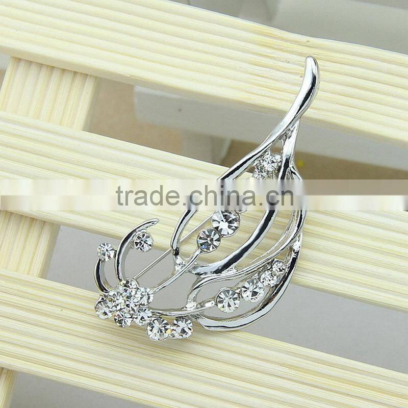 2015 fashion sliver latest fashion artificial diamond dubai latest fashion brooch pin