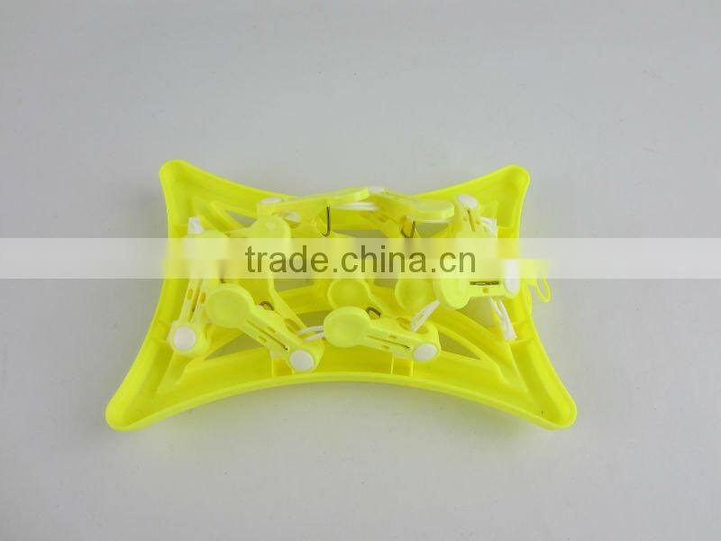 Plastic Folding Multi-functional Clothes Hanger with 8Clips 8074