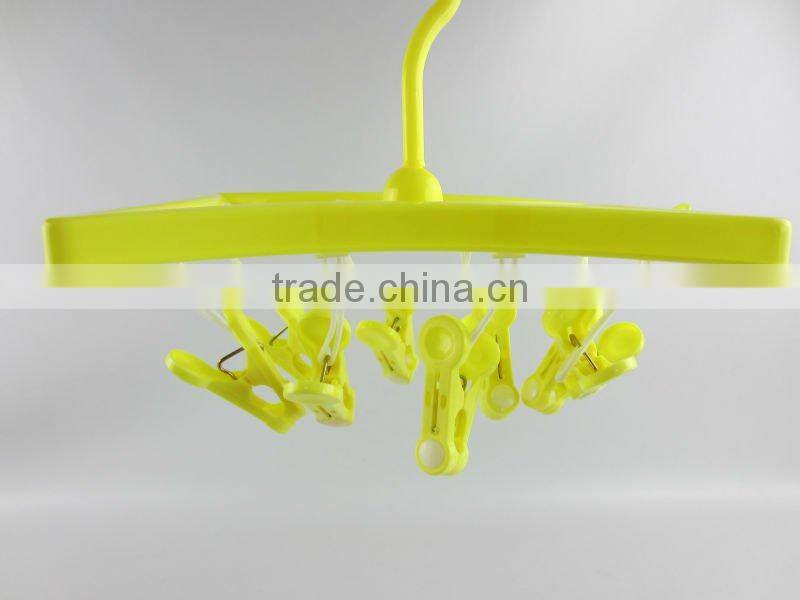 Plastic Folding Multi-functional Clothes Hanger with 8Clips 8074