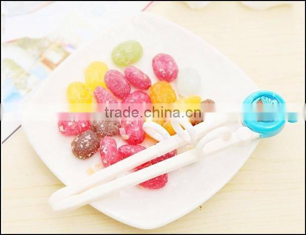 2015 hot sell cartoon food grade plastic chopsticks for kids supplier in China,foode grade plastic chopsticks supplier