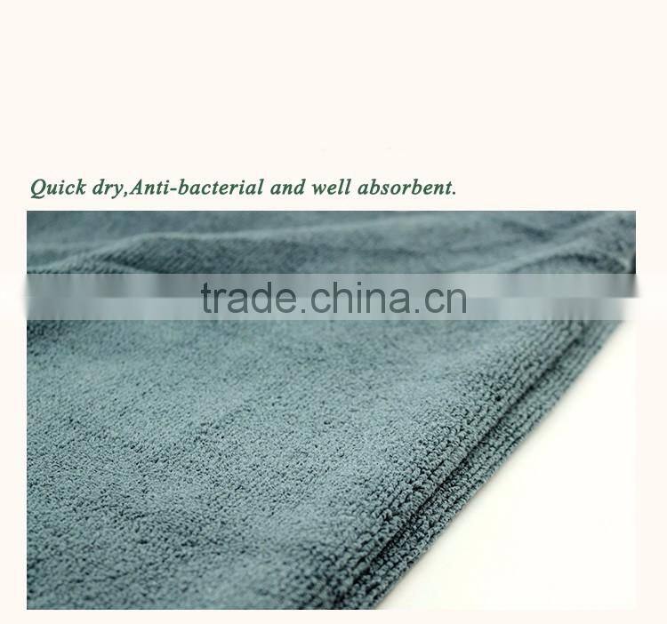 Gym towel with zipper pocket bamboo fabric