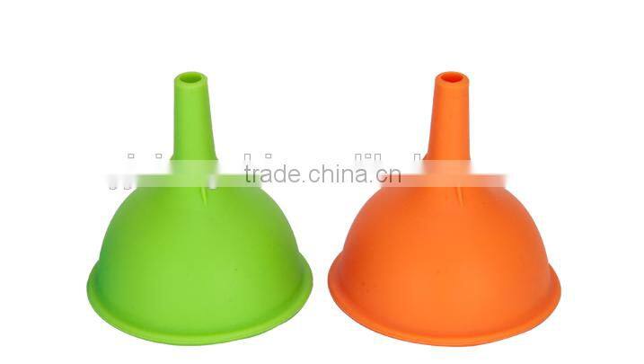 Hot sale colorful Silicone Funnel for Liquid Transfer Powder Transfer 100% Food Grade Silicone