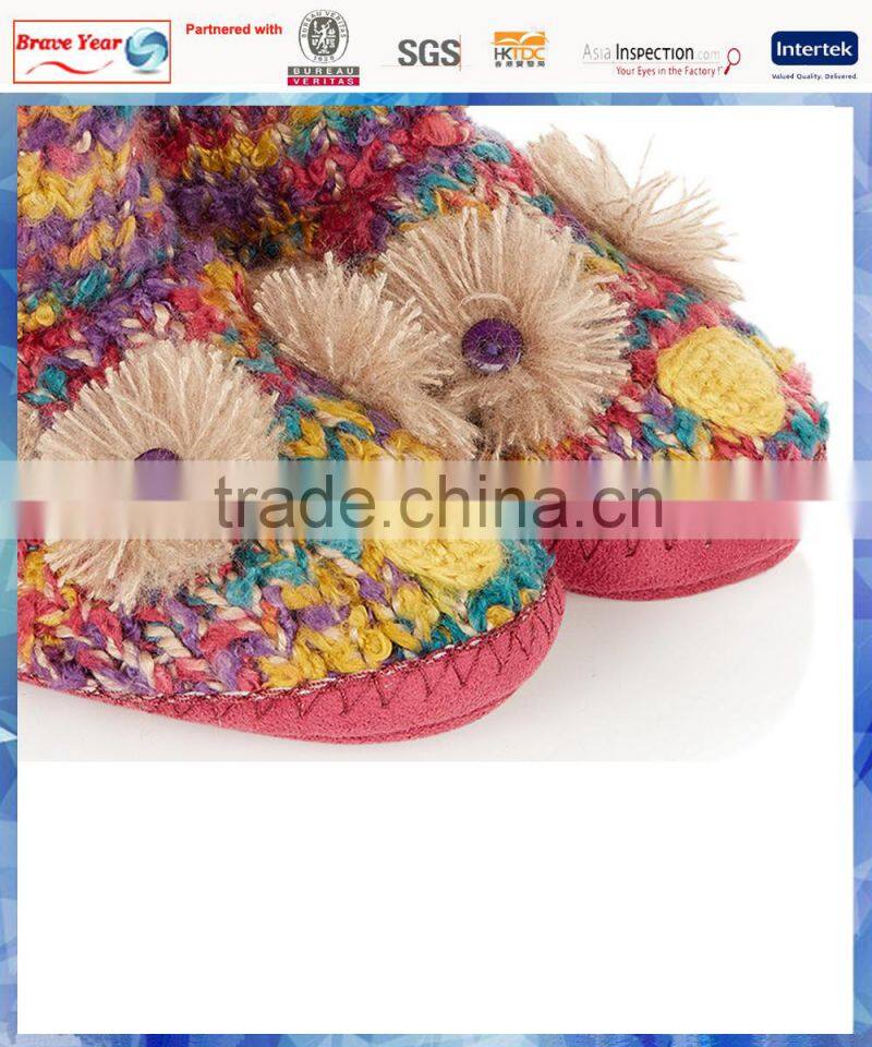 Novelty knitted owl snow woman boot with button eyes