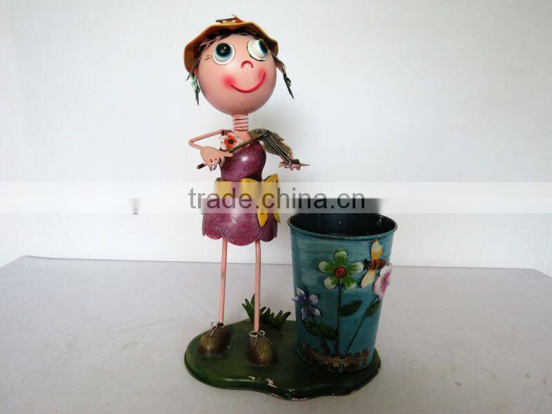 metal doll can used clock