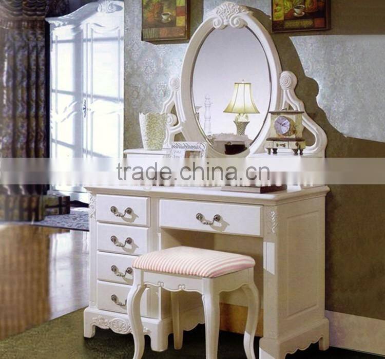 White Dresser Plywood Wooden Carving Teak Wood Dressing Table